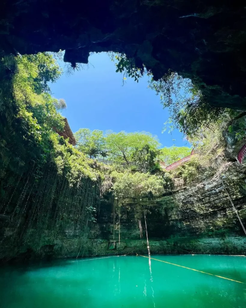 Cenote Xcajum en Dzitás, Yucatán